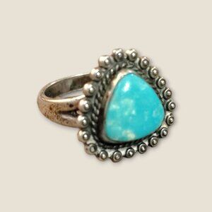 Vintage Sterling Silver Turquoise Ring Triangular Stone Size 5.75 Signed Bell Tr